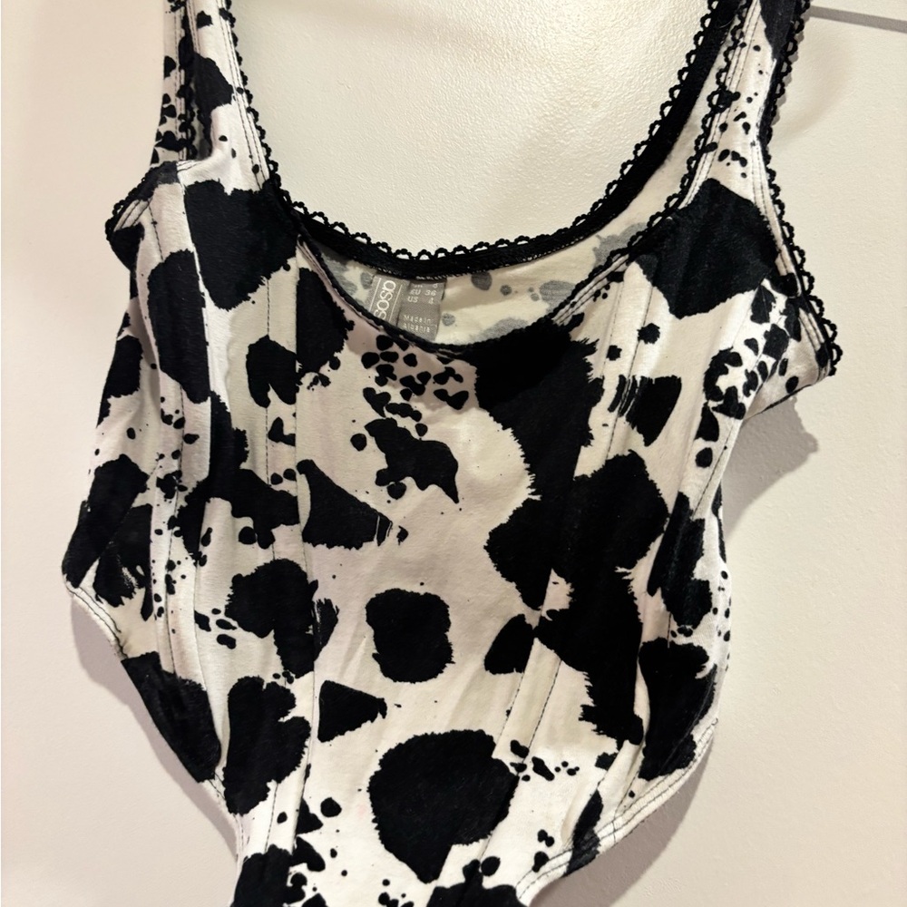 ASOS Monochrome Abstract Crop Top - Picture 5 of 6